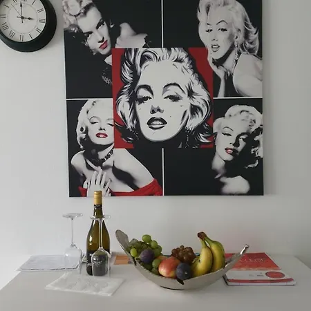 Holiday Apartment *